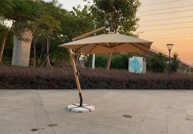 Aluminum Frame Umbrella Strong Wood Color UV-Resistant Outdoor Poolside Parasol
